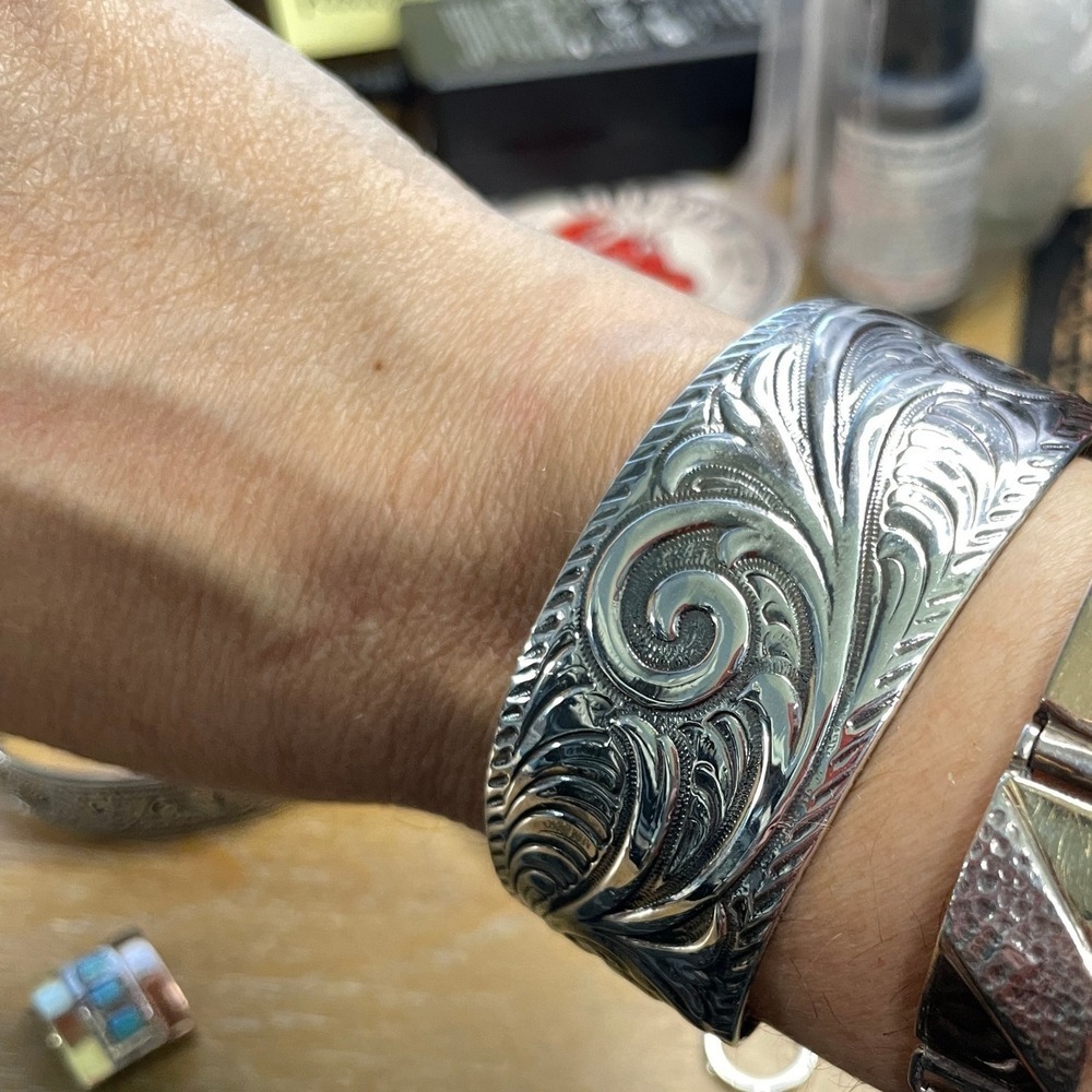 Sterling Silver Womens 6.5" Western Engraved Floral Scroll Cuff Bracelet *NOTE